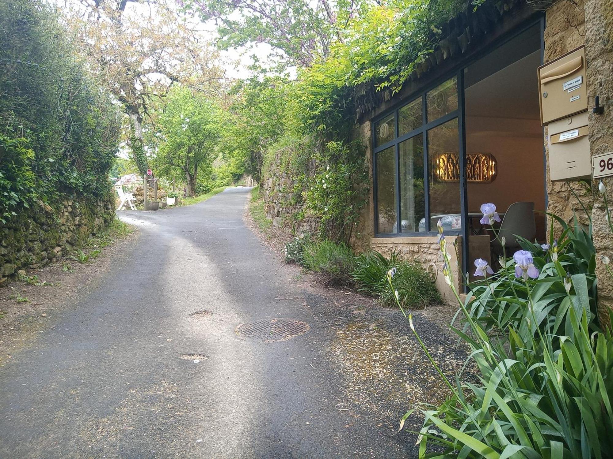 קסטלנו-לה-שאפל Chambre Du Sabotier - Studio Troglodytique - A 100 M Baignade En Riviere - Location De Canoe - Circuits Cyclo - Aire De Pique-Nique - 3 Restaurants מראה חיצוני תמונה